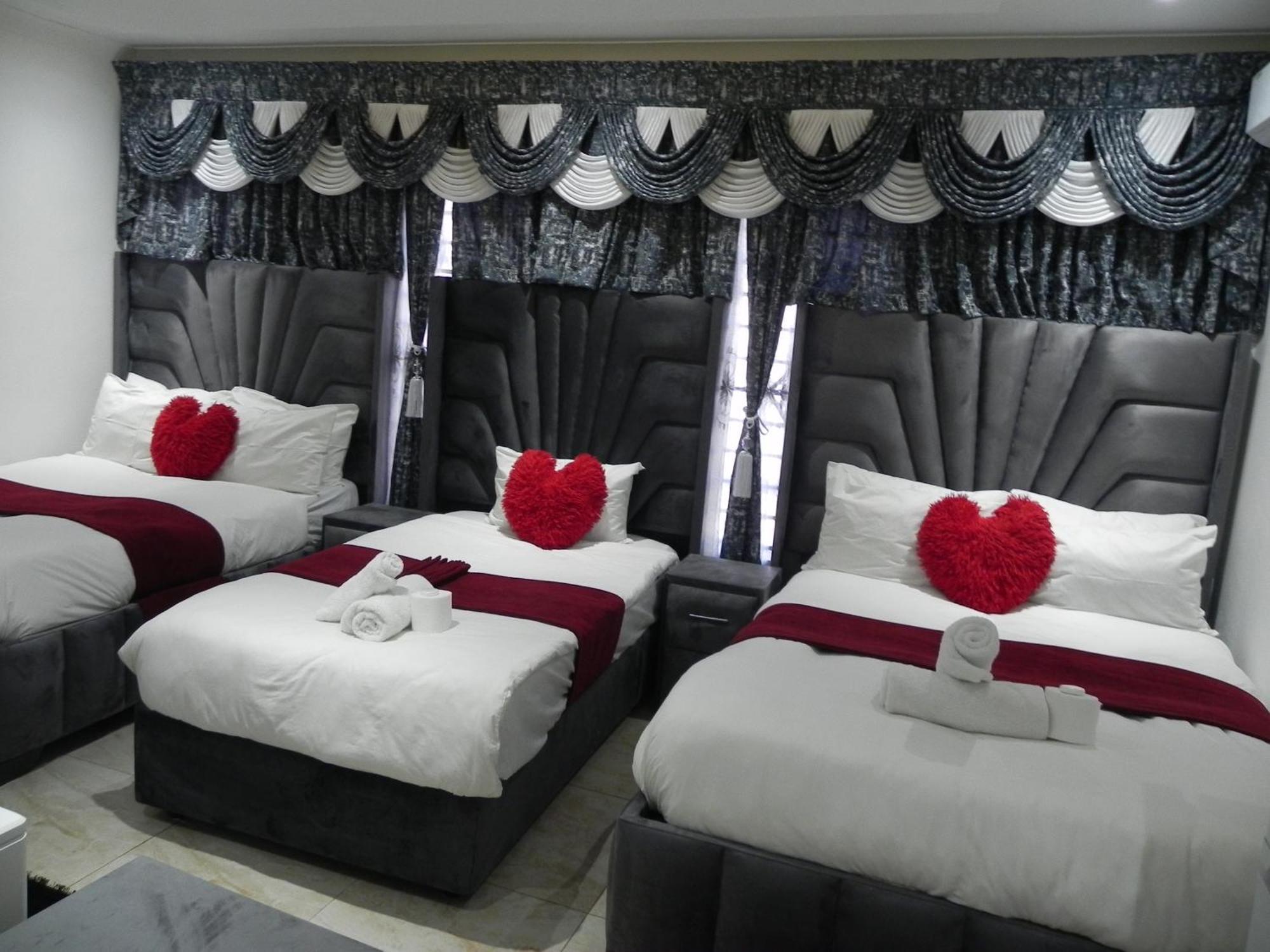 Gold Crown International Hotel Johannesburg Bagian luar foto