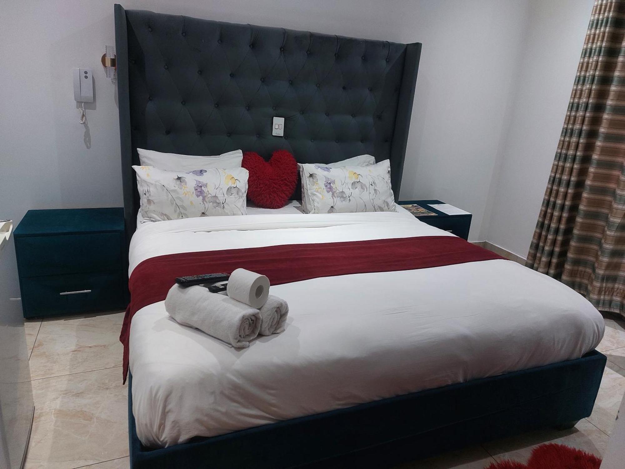 Gold Crown International Hotel Johannesburg Bagian luar foto