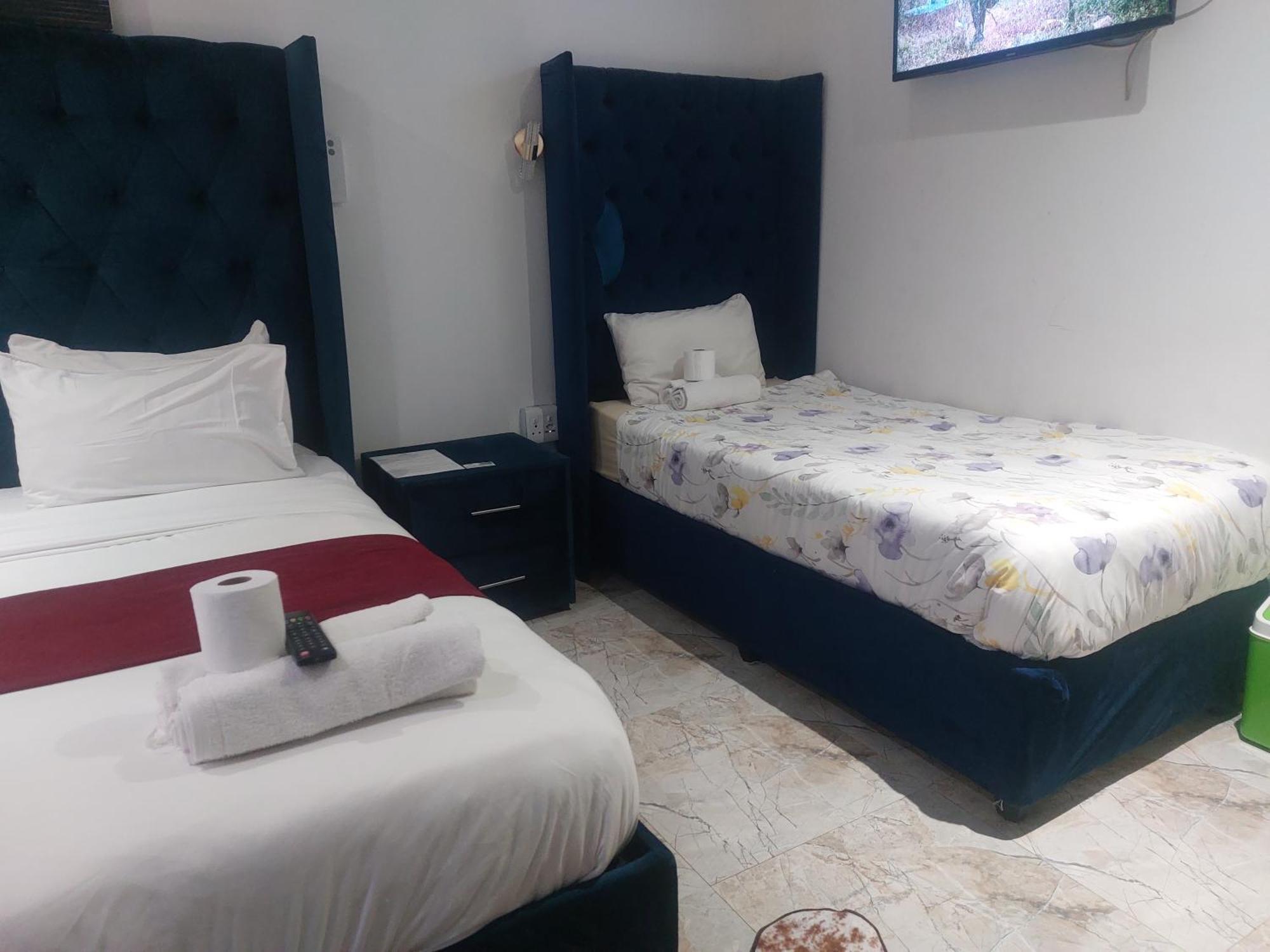 Gold Crown International Hotel Johannesburg Bagian luar foto